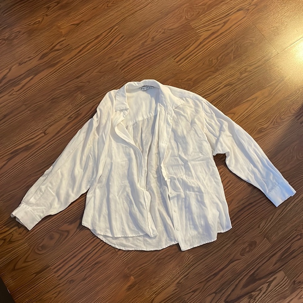 White long sleeve linen shirt, size S